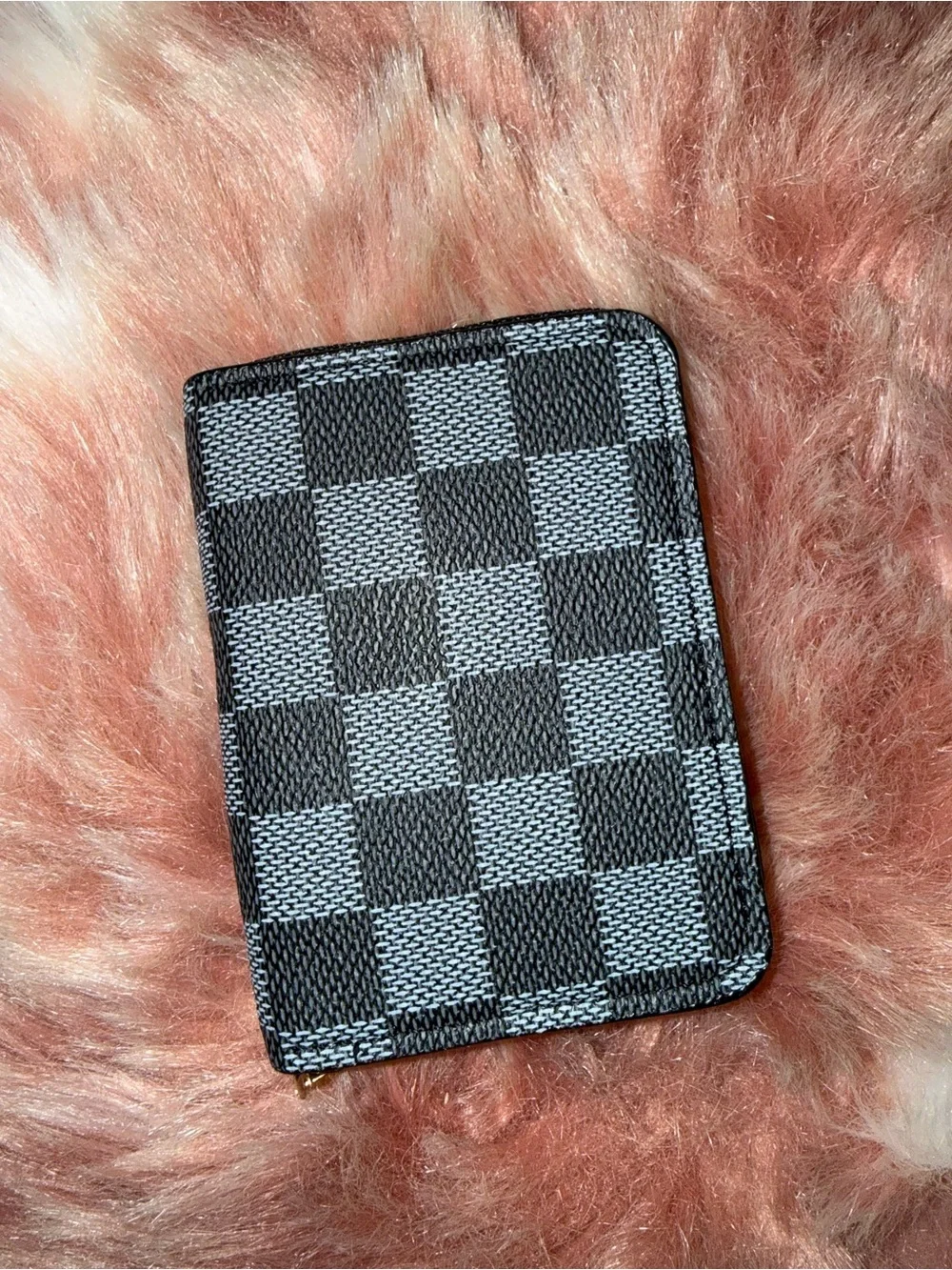 UNBRANDED compact black